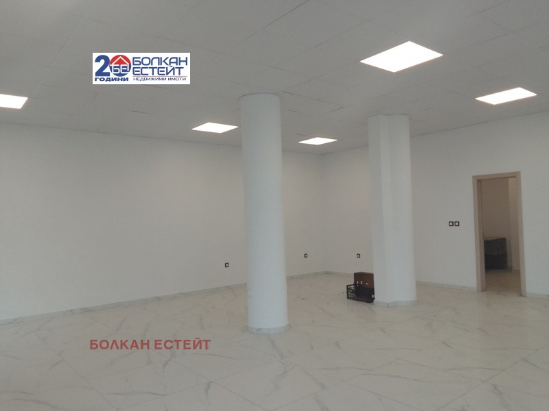 Дава под наем МАГАЗИН, гр. Велико Търново, Картала, снимка 2 - Магазини - 52316020