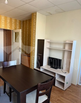 1 quarto Tri tchutchura - iug, Stara Zagora 2