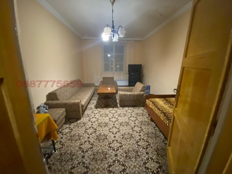 Дава под наем 4-СТАЕН, гр. Кърджали, Център, снимка 2 - Апартаменти - 53396825