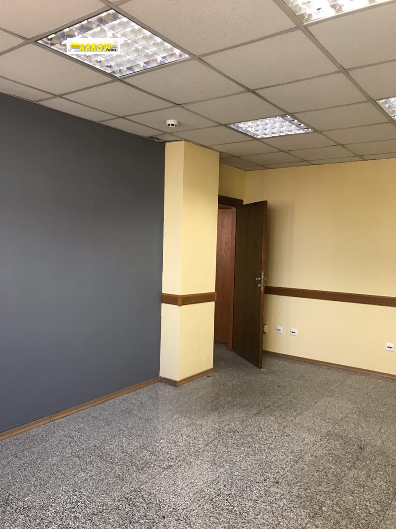 Te huur  Kantoor Sofia , Tsentar , 280 m² | 82767661 - afbeelding [7]