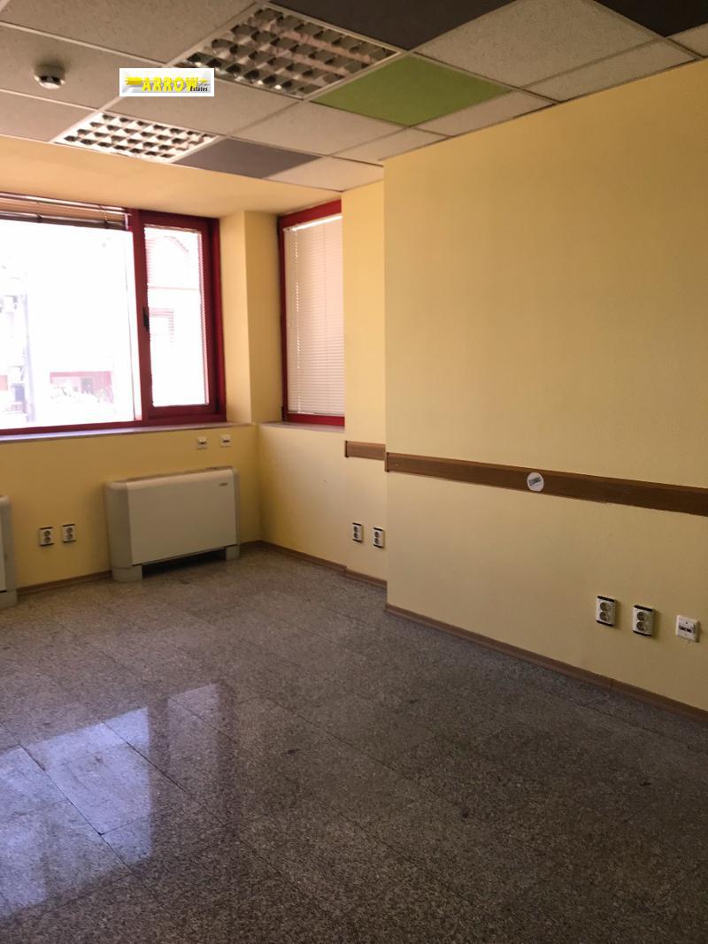 Da affittare  Ufficio Sofia , Tsentar , 280 mq | 82767661 - Immagine [6]