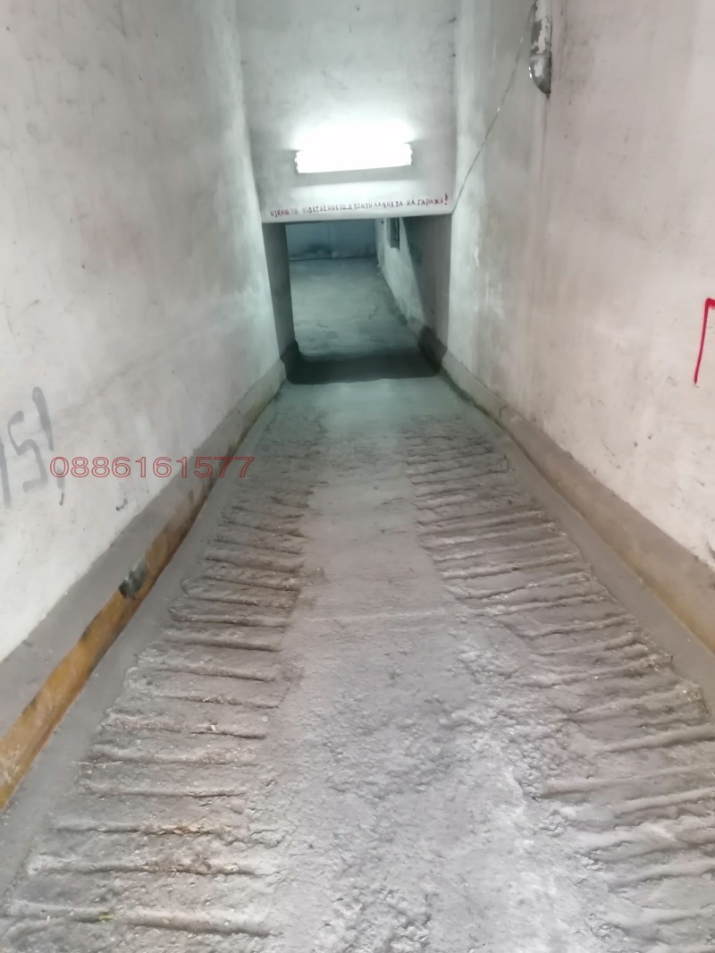 Дава под наем ГАРАЖ, ПАРКОМЯСТО, гр. София, Оборище, снимка 8 - Гаражи и паркоместа - 53294166