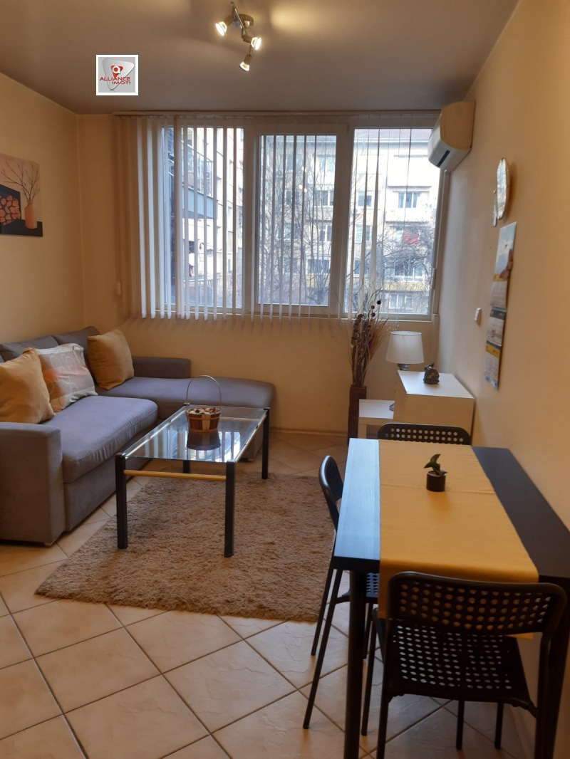 En renta  1 dormitorio Sofia , Zona B-19 , 51 metros cuadrados | 13329718 - imagen [2]