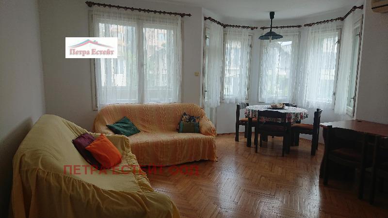 De inchiriat  2 dormitoare Varna , Briz , 107 mp | 75907899 - imagine [2]