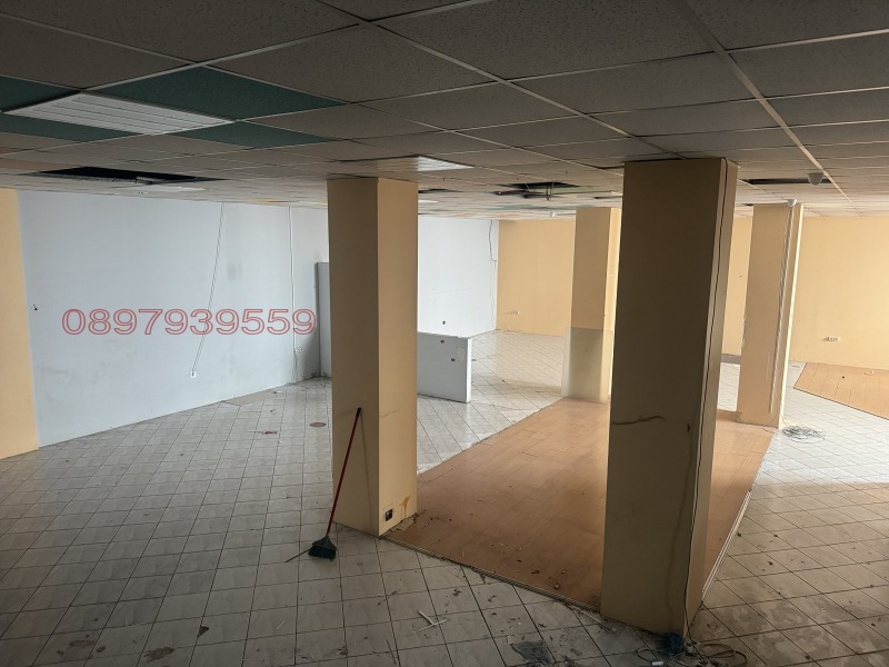 Para alugar  Escritório Sofia , Oborichtche , 480 m² | 61117989 - imagem [14]