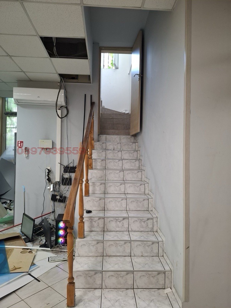 Para alugar  Escritório Sofia , Oborichtche , 480 m² | 61117989 - imagem [3]