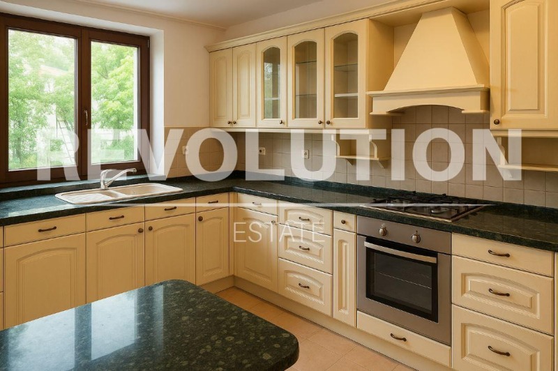 De inchiriat  Etajul casei Varna , m-t Dolna Traca , 100 mp | 67156561 - imagine [3]