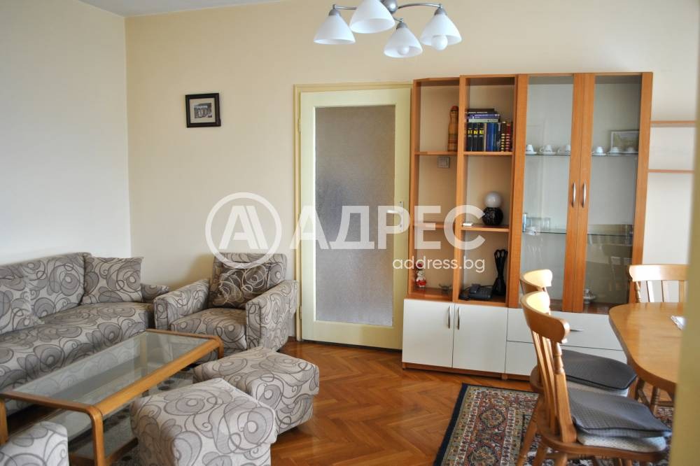 Дава под наем 2-СТАЕН, гр. София, Център, снимка 2 - Апартаменти - 53945327