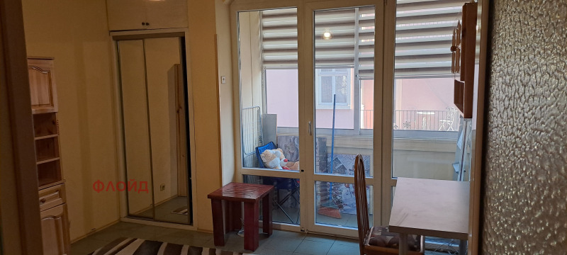 Дава под наем 1-СТАЕН, гр. София, Център