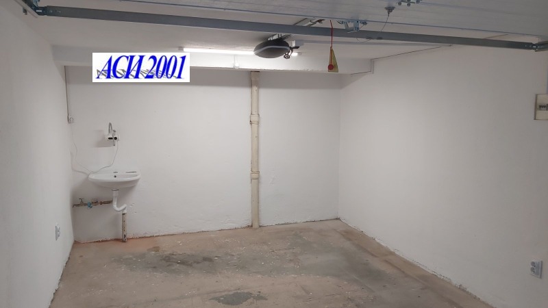 Дава под наем ГАРАЖ, ПАРКОМЯСТО, гр. София, Център, снимка 2 - Гаражи и паркоместа - 52720201