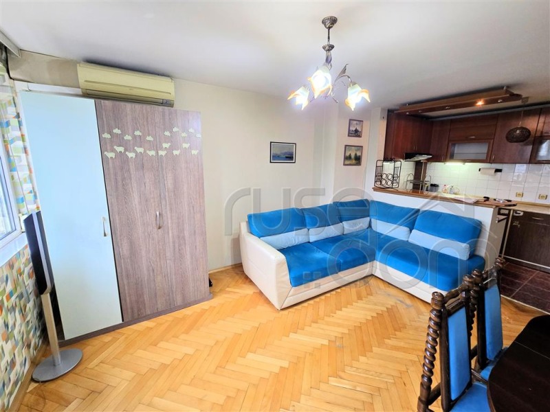 Дава под наем 2-СТАЕН, гр. Русе, Широк център, снимка 4 - Апартаменти - 53182942