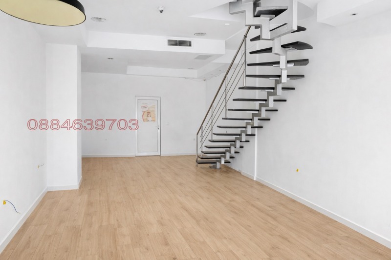 Дава под наем МАГАЗИН, гр. Добрич, Център