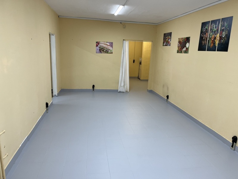 Da affittare  Negozio Sofia , Obelia 1 , 65 mq | 83173140