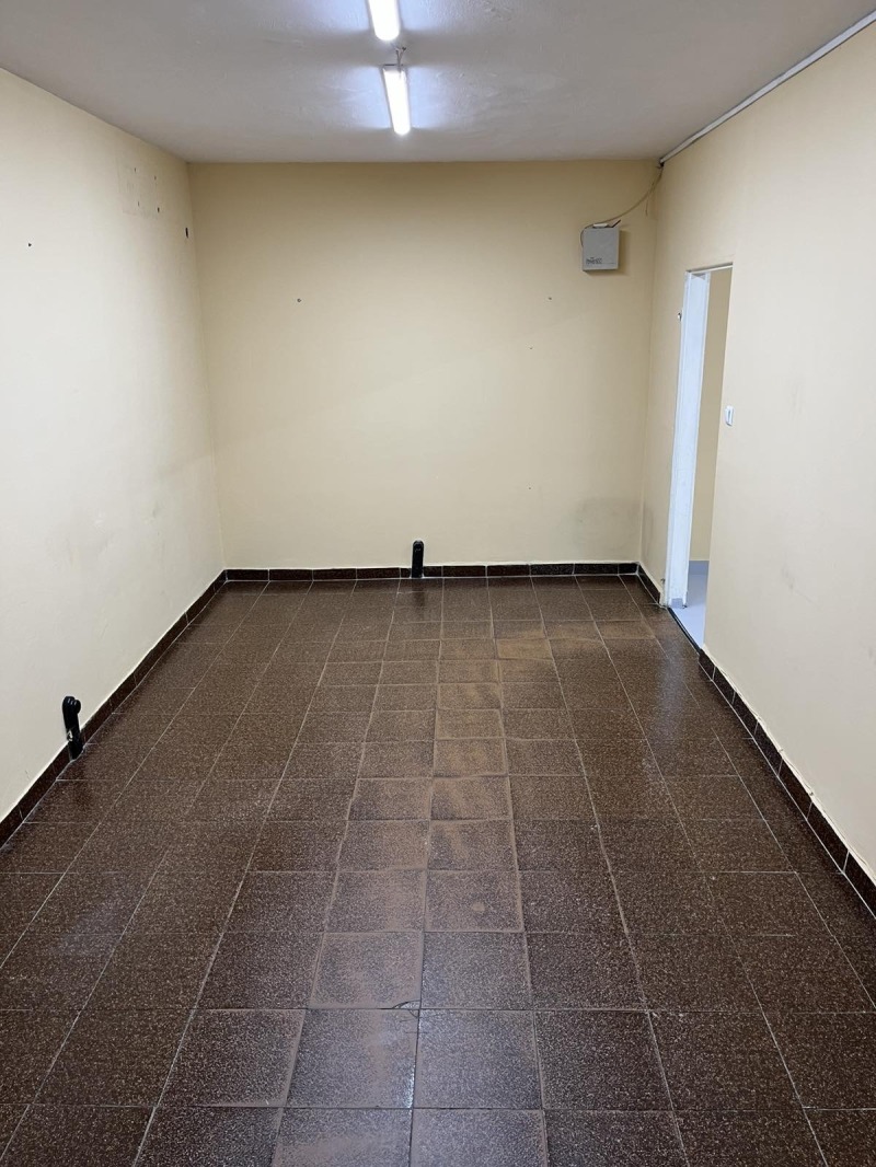 Da affittare  Negozio Sofia , Obelia 1 , 65 mq | 83173140 - Immagine [2]