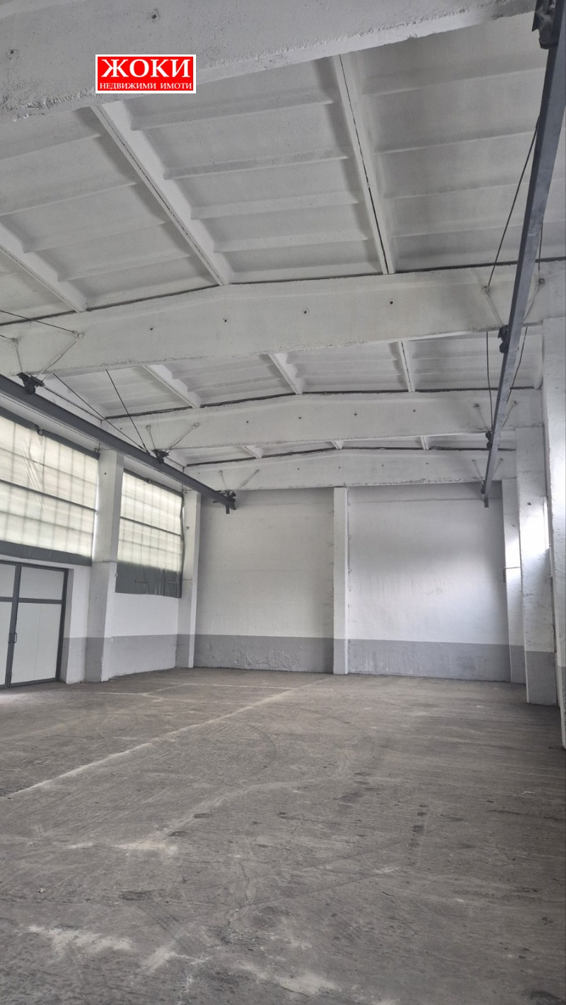 Дава под наем ПРОМ. ПОМЕЩЕНИЕ, гр. Перник, Промишлена зона, снимка 4 - Производствени сгради - 53033673