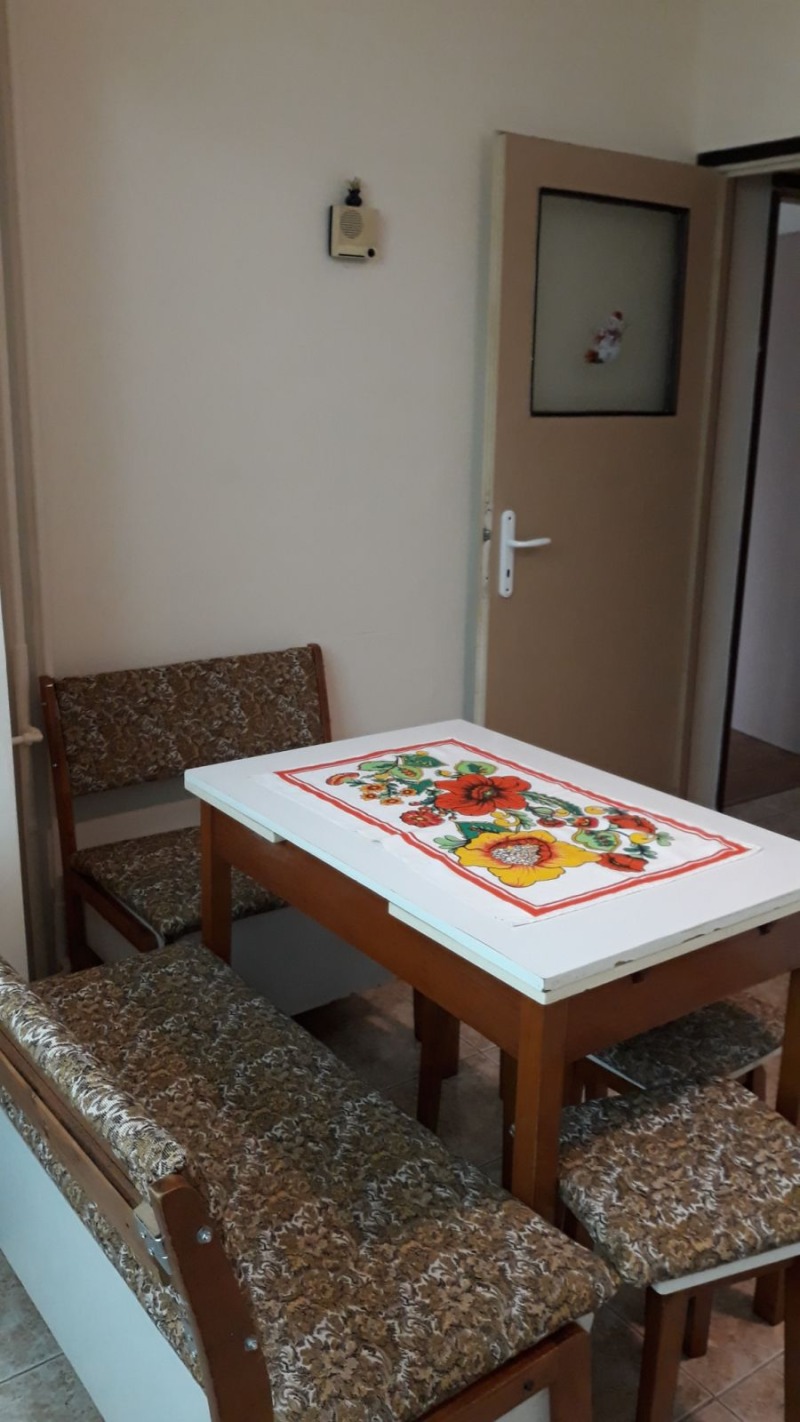 K pronájmu  1 ložnice Ruse , Vazraždane , 62 m2 | 81614398