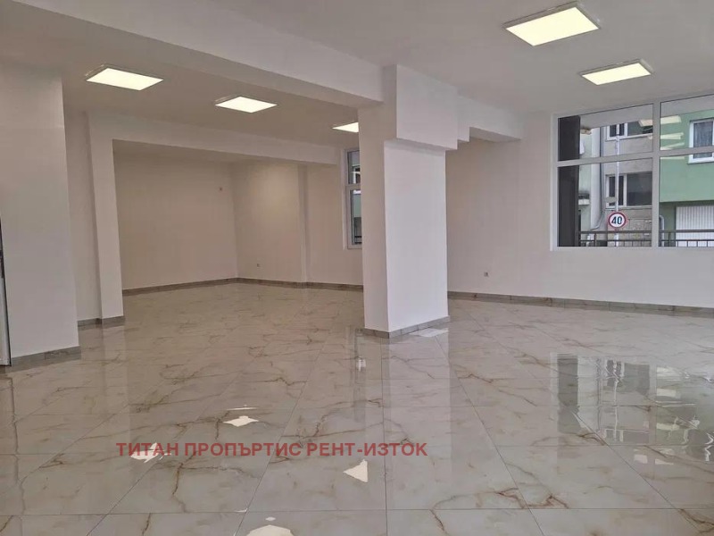 Дава под наем МАГАЗИН, гр. Бургас, област Бургас