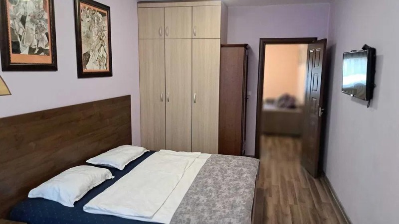 De inchiriat  1 dormitor Varna , Țentâr , 55 mp | 23519760 - imagine [16]