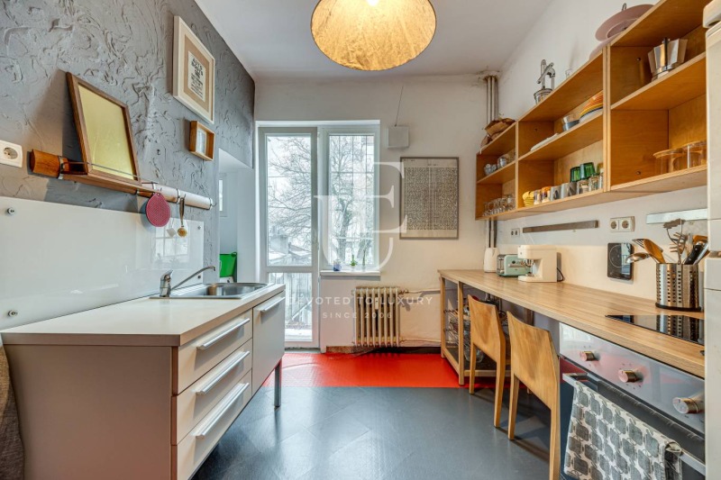 Дава под наем 3-СТАЕН, гр. София, Център, снимка 2 - Апартаменти - 53439212