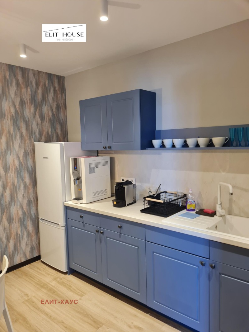 Do wynajęcia  Biuro Sofia , Poligona , 300 mkw | 81400017 - obraz [11]