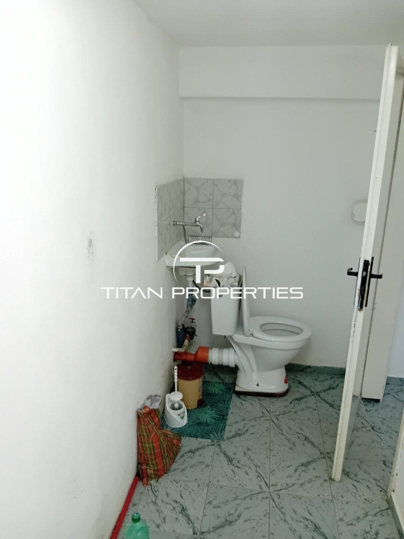 Дава под наем МАГАЗИН, гр. Пловдив, Кършияка, снимка 2 - Магазини - 50739409