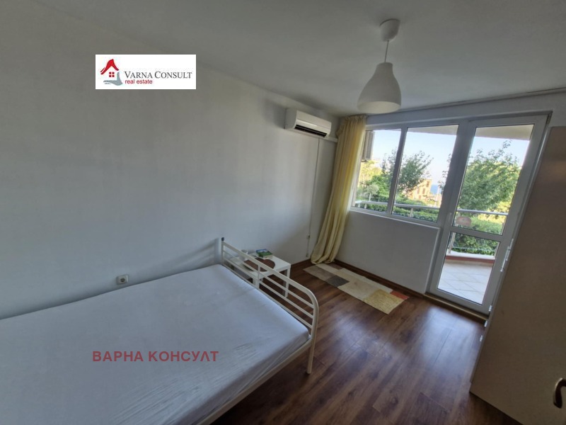 Издаје се  2 спаваће собе Варна , Бриз , 100 м2 | 75184080 - слика [7]