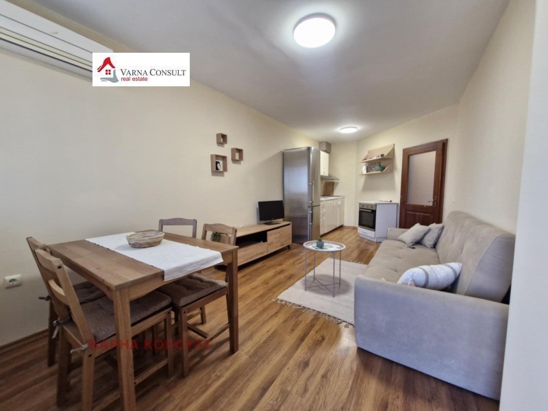 Издаје се  2 спаваће собе Варна , Бриз , 100 м2 | 75184080