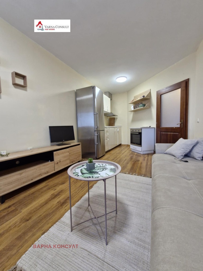 Издаје се  2 спаваће собе Варна , Бриз , 100 м2 | 75184080 - слика [2]