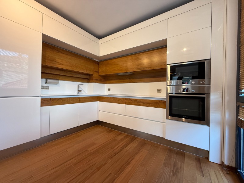 Zu vermieten  3 Schlafzimmer Sofia , Geo Milew , 140 qm | 17907718 - Bild [13]
