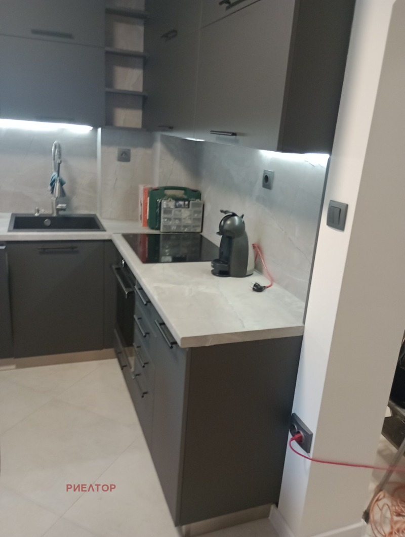 For Rent  1 bedroom Plovdiv , Kamenitsa 1 , 76 sq.m | 35520315 - image [8]