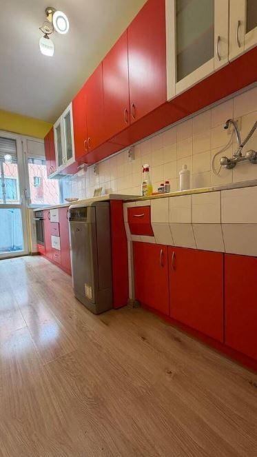 Дава под наем 3-СТАЕН, гр. Варна, Център, снимка 2 - Апартаменти - 53767889