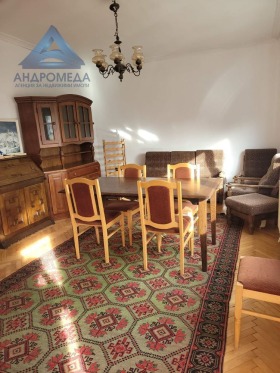 1 dormitorio Shirok tsentar, Pleven 1