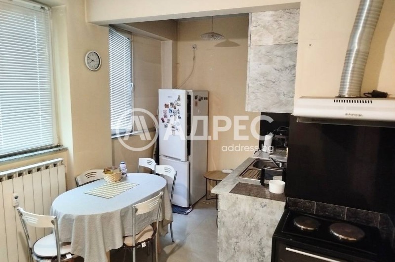 Дава под нем  3-стаен, град София, Западен парк •  890 лв. • ID 79201682 — holmes.bg - [1] 