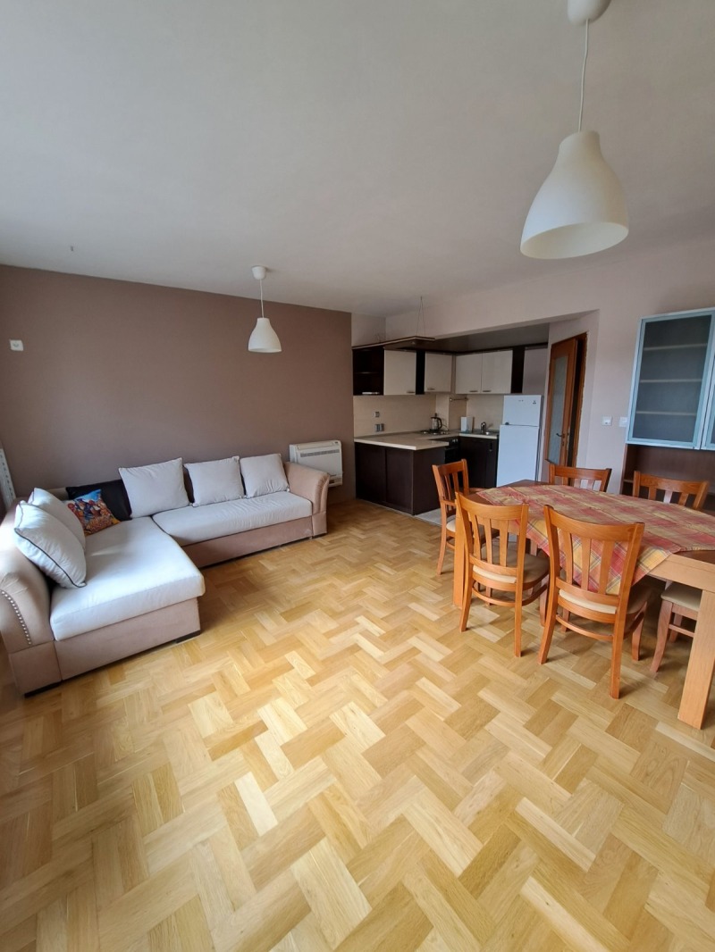 A louer  1 chambre Bourgas , Vazrajdane , 68 m² | 12474113