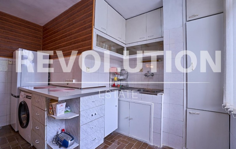 Te huur  3+ slaapkamer Plovdiv , Kjutsjuk Parizj , 100 m² | 77062045 - afbeelding [3]