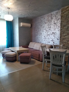 2 slaapkamers Zona B-18, Sofia