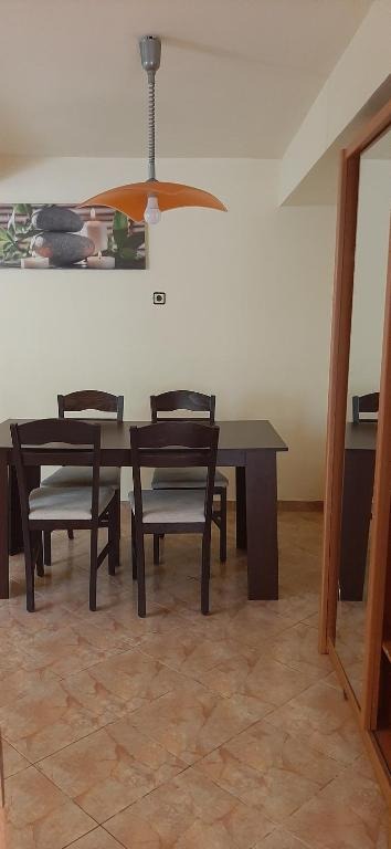 Дава под наем 2-СТАЕН, гр. Варна, Колхозен пазар, снимка 4 - Апартаменти - 52943346