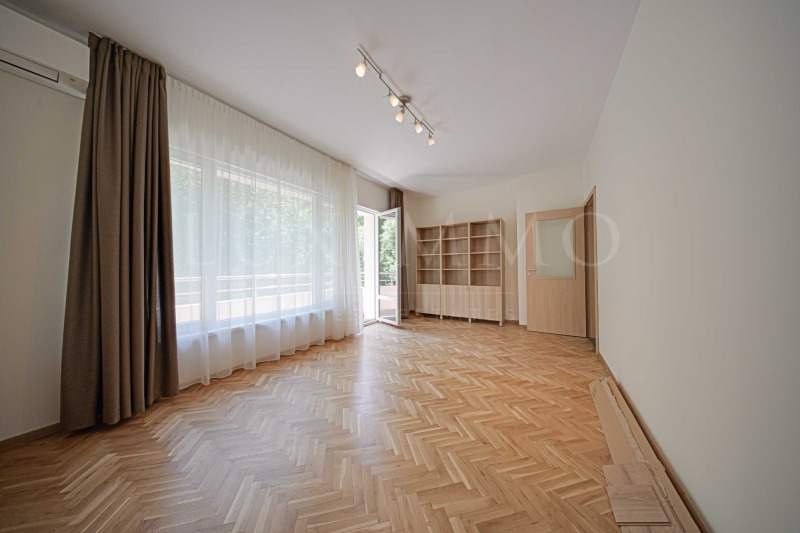 Дава под наем  3-стаен град София , Лозенец , 100 кв.м | 51925160