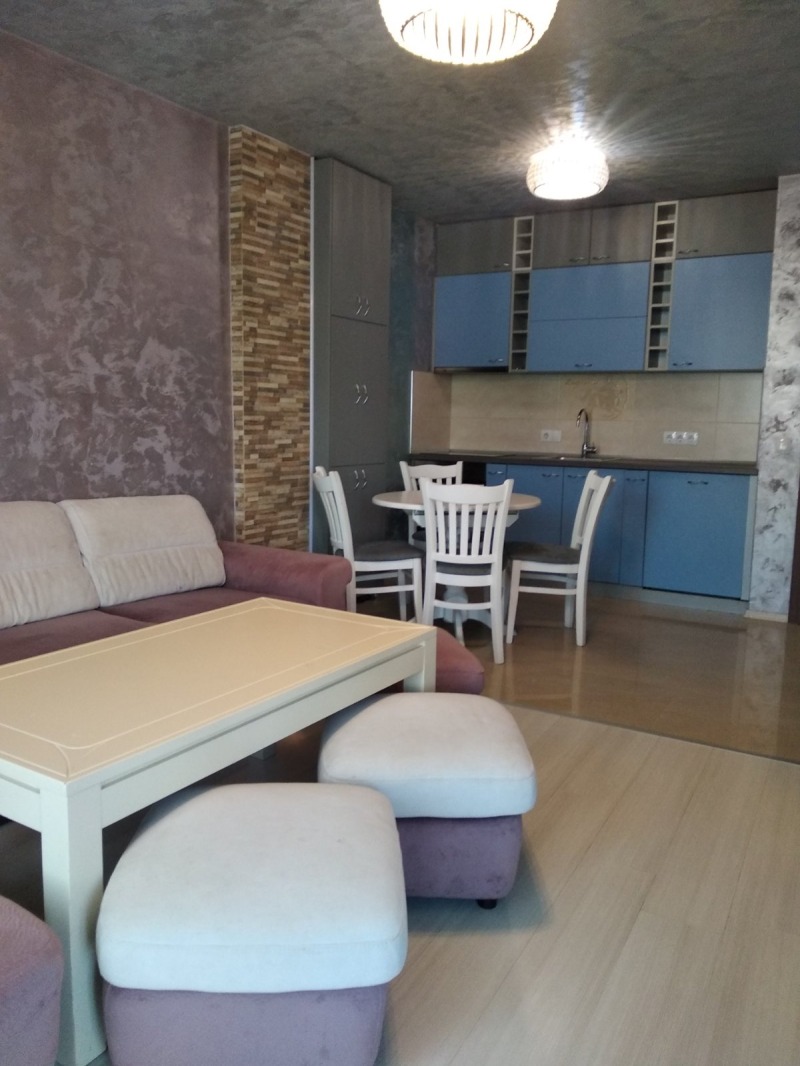 De inchiriat  2 dormitoare Sofia , Zona B-18 , 90 mp | 75372136 - imagine [2]