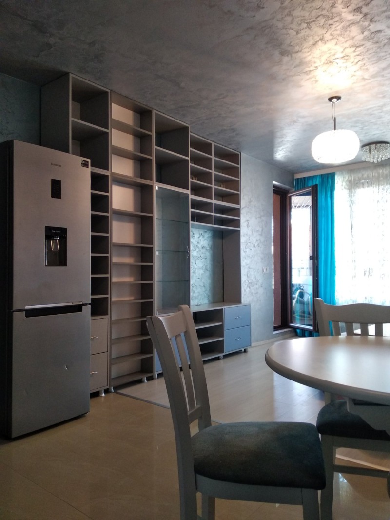 De inchiriat  2 dormitoare Sofia , Zona B-18 , 90 mp | 75372136 - imagine [4]