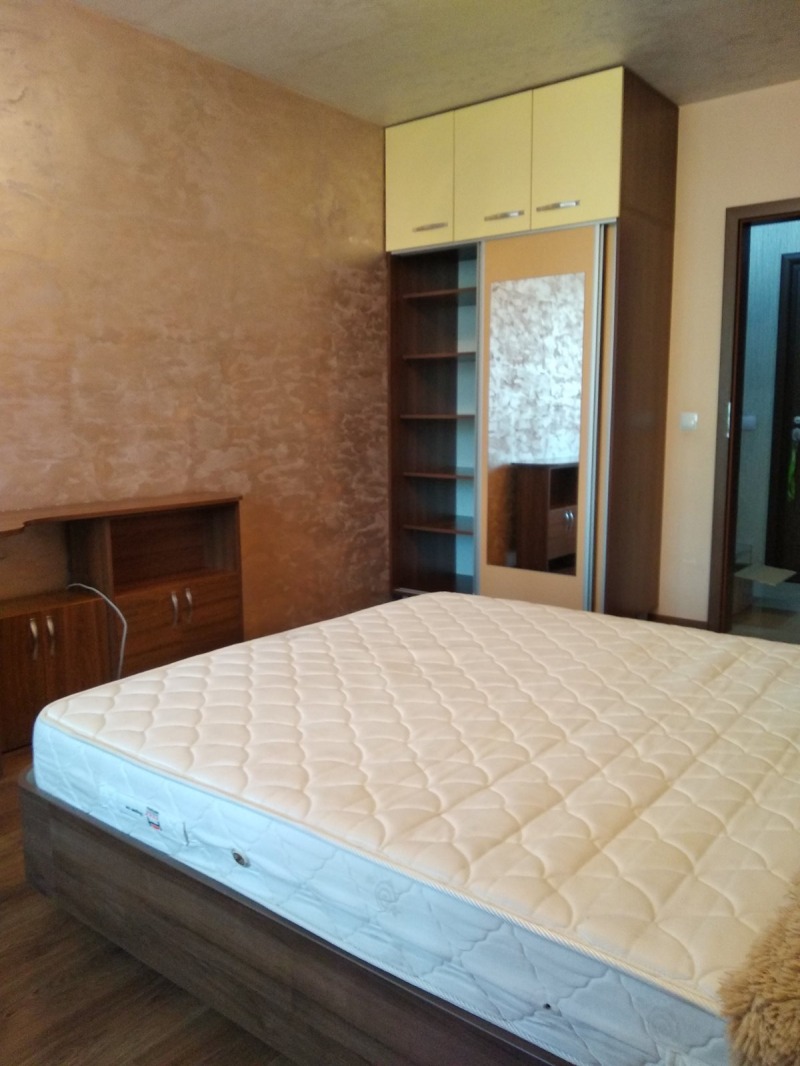 De inchiriat  2 dormitoare Sofia , Zona B-18 , 90 mp | 75372136 - imagine [6]