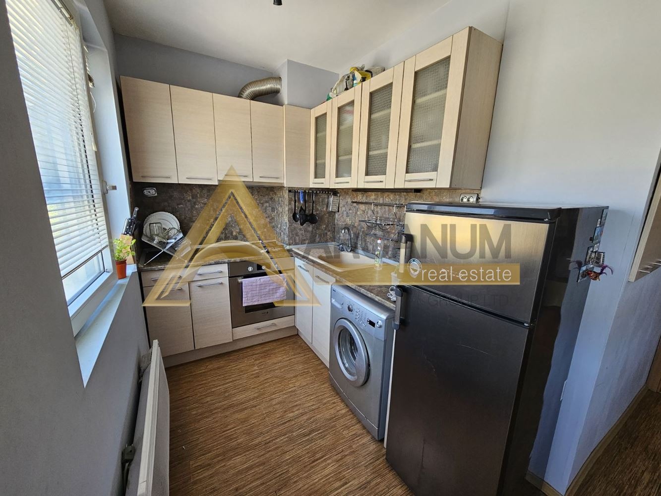 Дава под наем 3-СТАЕН, гр. Варна, Базар Левски