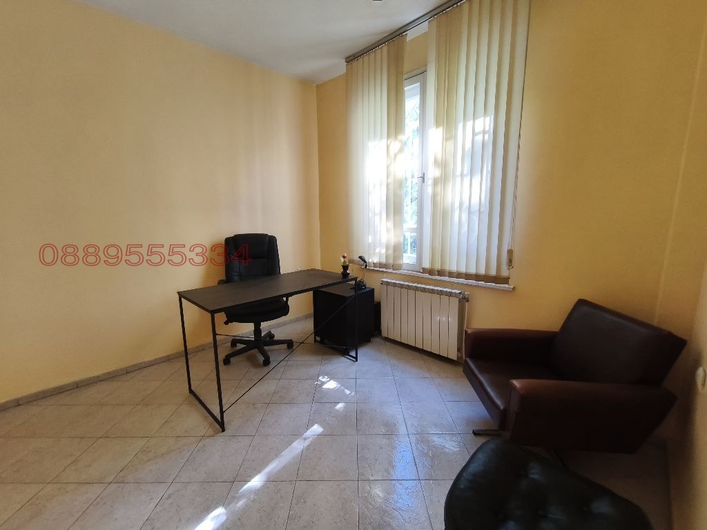 Дава под наем ОФИС, гр. Велико Търново, Център, снимка 4 - Офиси - 55966867