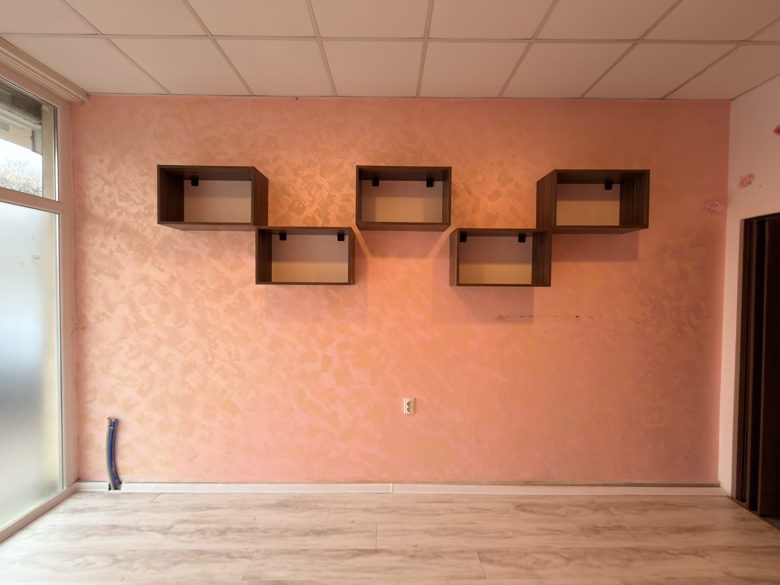 Дава под наем МАГАЗИН, гр. София, Овча купел 1, снимка 3 - Магазини - 54066168