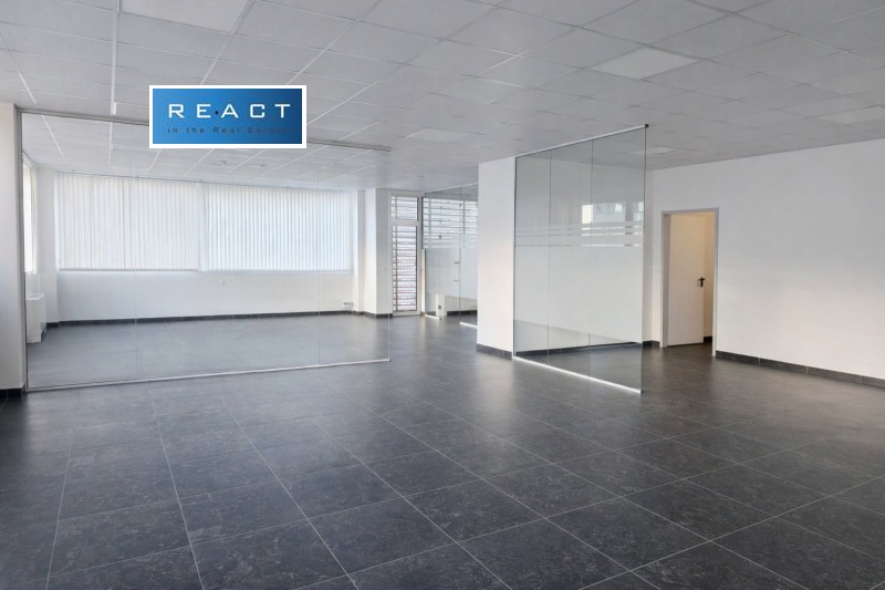Дава под Наем ОФИС в град София, Младост 4 - 175 кв.м / 1 389 € » 2 716.65 лв., РЕАКТ