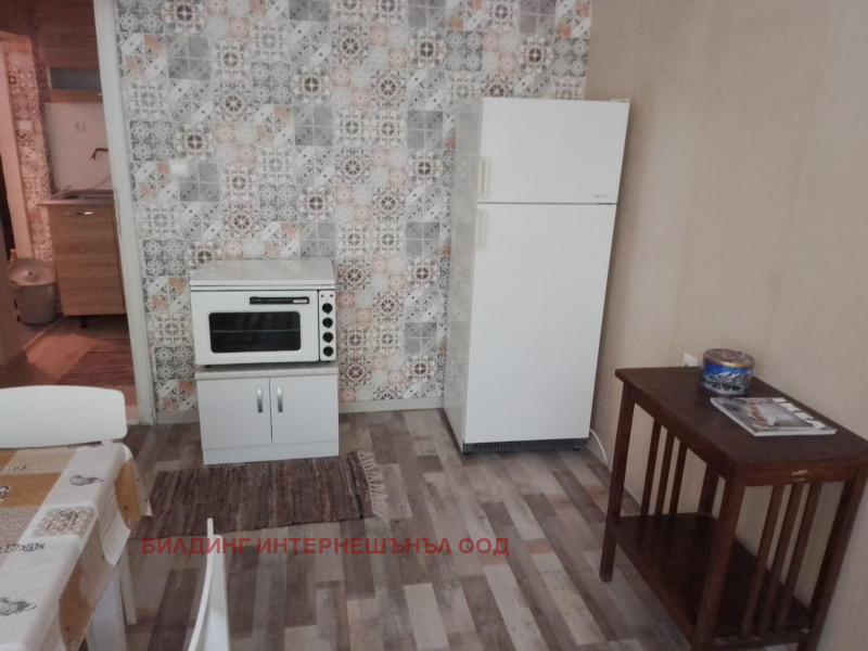 Zu vermieten  1 Schlafzimmer Weliko Tarnowo , Zentar , 36 qm | 73684251