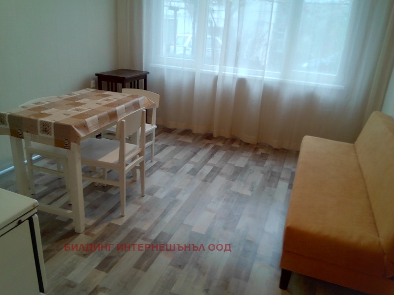 Zu vermieten  1 Schlafzimmer Weliko Tarnowo , Zentar , 36 qm | 73684251 - Bild [4]