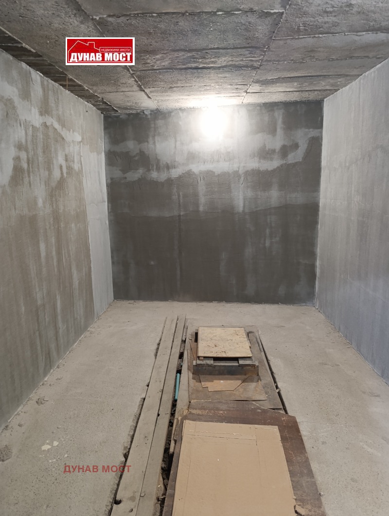 Дава под наем ГАРАЖ, ПАРКОМЯСТО, гр. Русе, Център, снимка 3 - Гаражи и паркоместа - 53164809