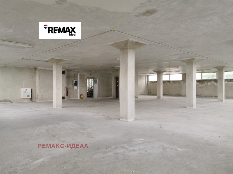 Дава под Наем ОФИС в град Варна, Владислав Варненчик 1 - 480 кв.м / 3 000 € » 5 867.49 лв., РЕМАКС-ИДЕАЛ