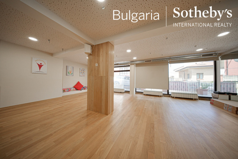 Da affittare  Ufficio Sofia , Boiana , 304 mq | 62739702